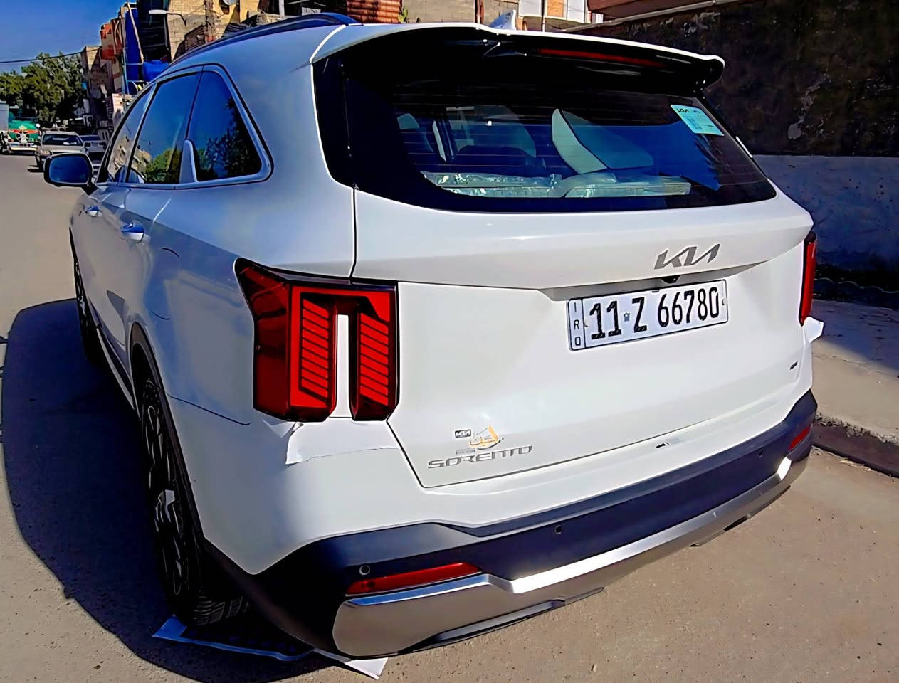 السلام عليكم
 سورنتو 2025   4X  فور اكس  فول مواصفات ضمان الدوليه  اعلى فئه 1/1 خليجي مكفولة كفاله عامه من كلشي عدا طخه بالدعاميه الخلفيه كلش بسيطه موضحه بالصوره ماشيه ١٣ الف رقم بغداد باسمي 
مواصفاتها 
داتا شو
بانورما 
فور ويل 
4 كامرات 
كشنات تدفئه تبريد 
كشنات جلد اصلي + كهرباء 
اوتو هولد 
توقف ذاتي
شاشة كبيره متصلة
٦ وضعيات قياده
عداد دجتل 
هند بريك بصمه 
شاحن واير لس 
محرك 6 سلندر 
3 قطع تبريد 
7 راكب 
8 نمر كير 
وبعد كلش هواي مواصفات بيها 
السعر 375 $ ورقه 
مكانها بغداد
للاستفسار
***********
