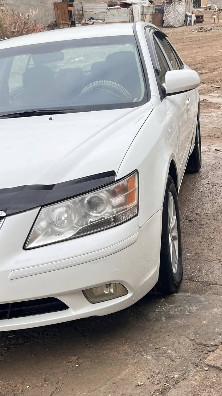 السلام عليكم
سوناتا ٢٠٠٩ امريكي ضرر باب وجاملغ وبيها باب وجاملغ بلاديات تبديل وبيها بخشم البنيد وشويه بالقماره رشات مال تشليع شرط بدون معجون بدون دواخل ابيع عسونار سياره جديده مكينه ٢٤٠٠ رقم اربيل جاهزه سعرها ١٠٨ وبيها مجال بسيط 
***********
