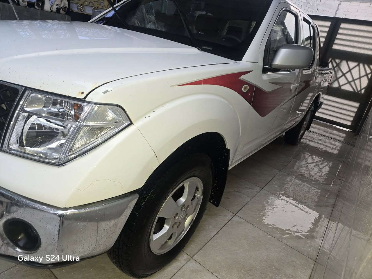 السلام عليكم نيفارا مديل ٢٠٠٩ محرك في في تي سيارة جاهزة سنويه لل٢٧ السعر ٧٥ للستفسار ***********
