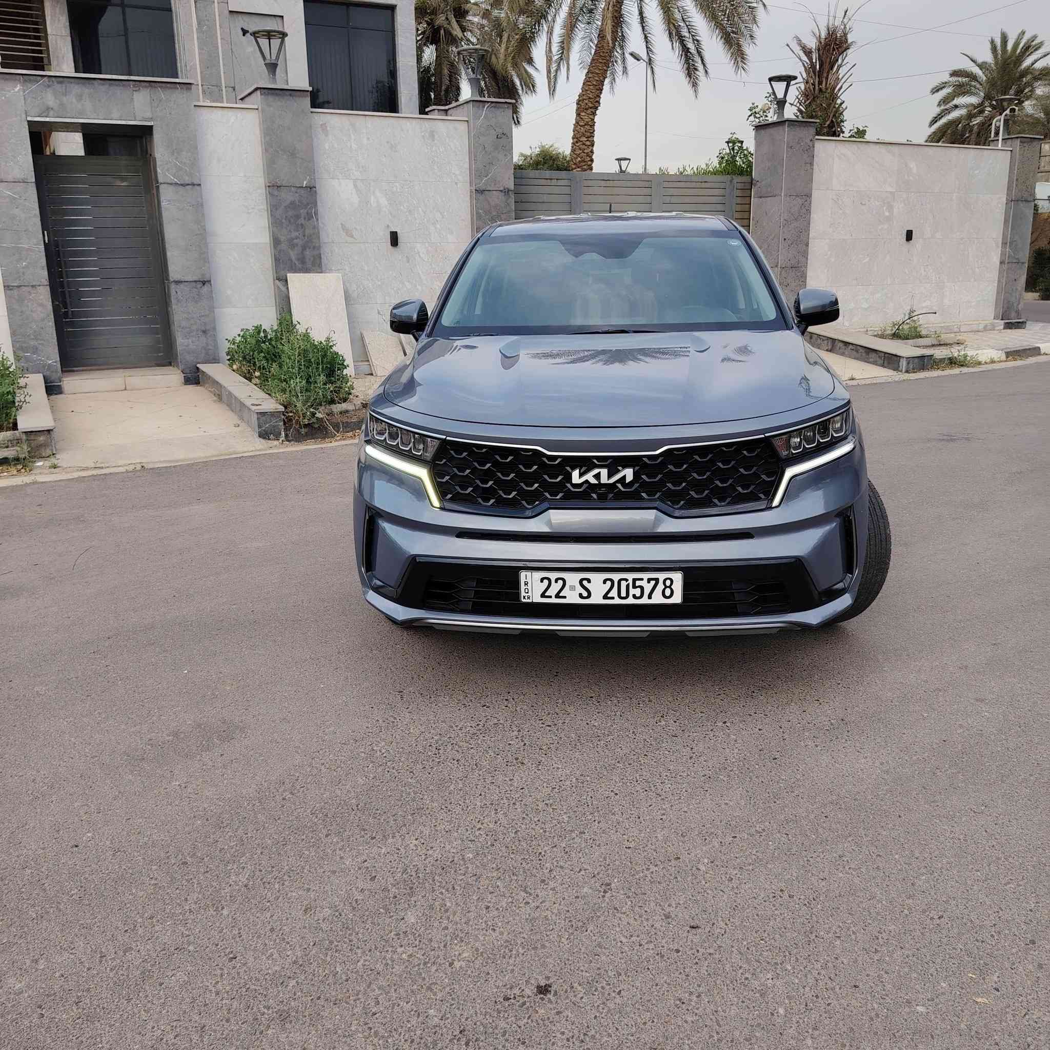 السلام عليكم
سورنتو 2023 Lx
    
اربعه اسلندر 2500GDI
تنفس طبيعي  

٧ اراكب

رقم اربيل

لون بحري 

ماشية 44الفk

حادث السيارة جاملغ وباب ايسر +ايرباك استير +دشبول

كما موضح بالصور 

مواصفات السيارة؛

داخل اسود 

قطعتين تبريد

جام اوتو ٤ جامات 

حساسات امامي خلفي

كامرة خلفية 

رادار امامي خلفي 

نقطة عمياء جانبية 

توقف ذاتي للطوارء 

اوتو هولد 

تثبيت مسار + تحديد مسار 

شاشة عطلات 

شاشة جبيرة 

تحكمات ستيرن كاملة 

رادار مثبت سرعة 

اوتو كار بلي 

ابل كار بلي 

وبعد هواي مواصفات 

السعر (19الف$)يعني 190ورقه

الرقم  *********** 

المكان : بغداد حي الجهاد
