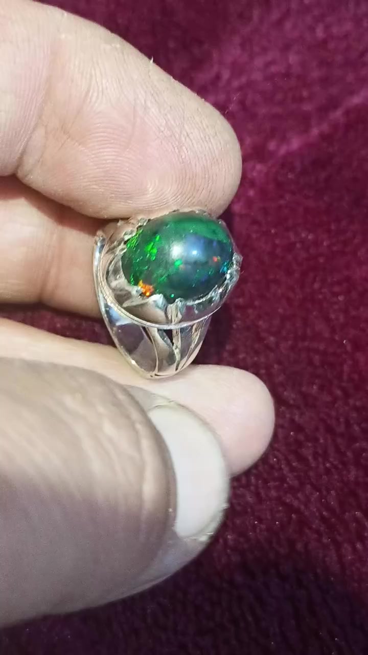 محأبس حجر اوبال إثيوبي ناري للبيع صياغة ثكيل صياغة يدوي


**إذا كنت صاحب هذا الإعلان وتريد حذفه لأي سبب، رجاءا أرسل رسالة إلى الدعم الفني**