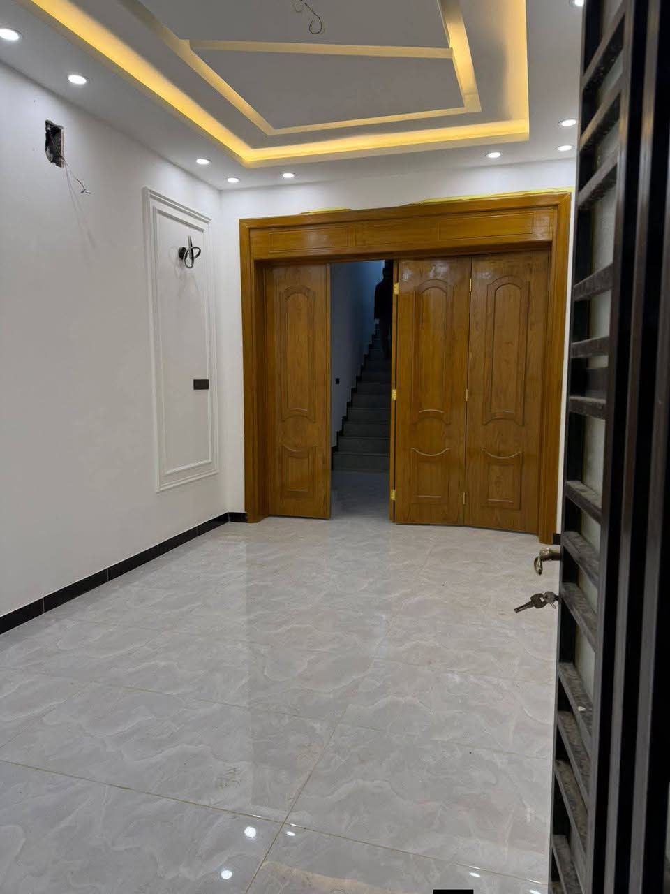 دار للايجار .....حي القادسيه 

١٠٠م زيرو جديد غير مستخدم 
شارع ١٥م مفتوح على ثابت ومفتوح عالزهور
الايجار الشهري ٨٥٠.٠٠٠ ألف 
مع مجال بسيط اذا كان الدفع سنوي .
***********
