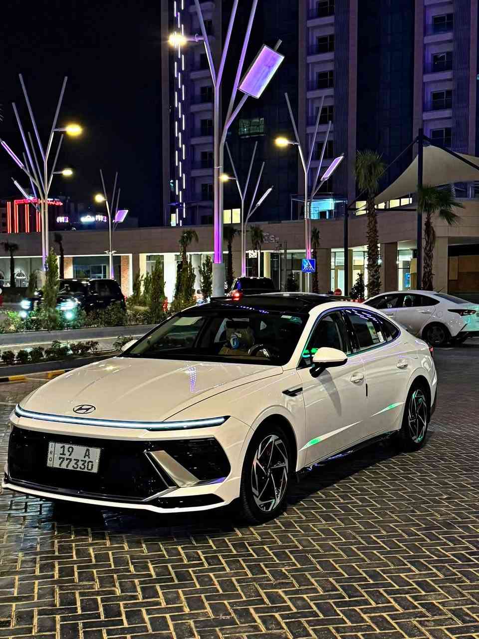 .
هيونداي سوناتا 2024 (خليجي) - ملكة الفخامة والأداء ! 🚗✨كفاله عامه من الزلغ .بعدهي عل وضع الشركه 
رقـم كربلاء مميز باسمي 
​المحرك: 2.5  - أداء قوي واقتصادي جداً.
​ناقل الحركة: أوتوماتيك 8 سرعات مع خاصية التحكم 
​نظام القيادة:  (Eco, Comfort, Sport, Smart).
​ (فول مواصفات):
​: إضاءة Horizon المتصلة (LED)، رادارات أمامية وخلفية، فتحة سقف بانوراما واسعة، رينجات ألمنيوم قياس 18 إنش بتصميم مميز.
​: كراسي جلد فاخرة (تدفئة وتبريد)، شاشتين عملاقتين  (لوحة عدادات رقمية + شاشة ترفيه تدعم Apple CarPlay و Android Auto).
​: كاميرات 360 درجة (رؤية محيطية)، نظام ملاحة متطور، شاحن لاسلكي، ونظام صوتي Bose الفاخر.
​الأمان: نظام الحفاظ على المسار، رادار منع التصادم، نقطة عمياء، ومثبت سرعة ذكي (تفاعلي).
​السعر المطلوب: (235) 
الموقع: (كربلاء )
​للتواصل والاستفسار:
📞 رقم الهاتف: (***********)
