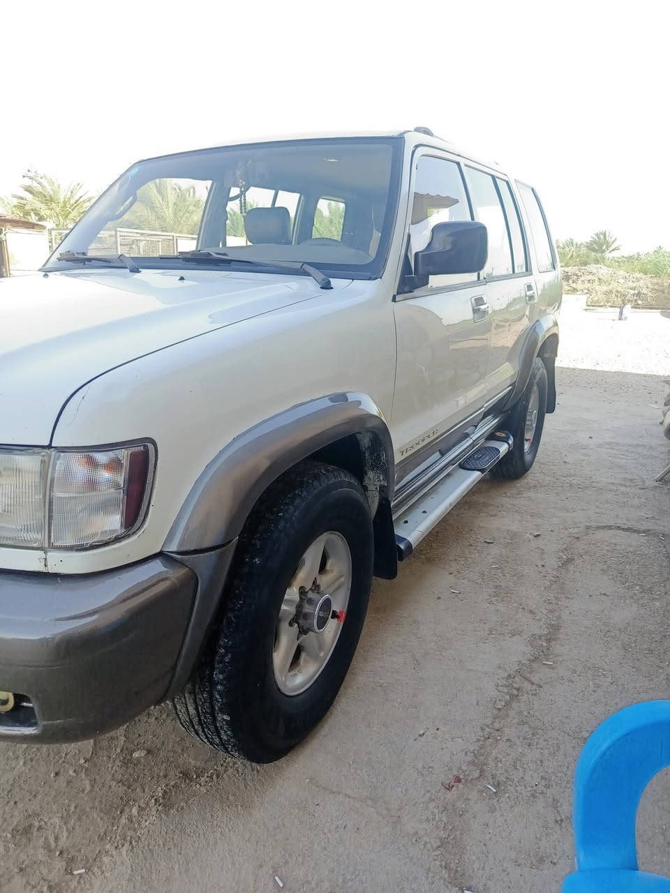 للبيع ازوزه موديل 2001 رقم انكليزي واسط السعر 65وبيه مجال قليل السياره خير من الله التواصل علا الرقم *********** المكان بابل الحمزه الغربي
