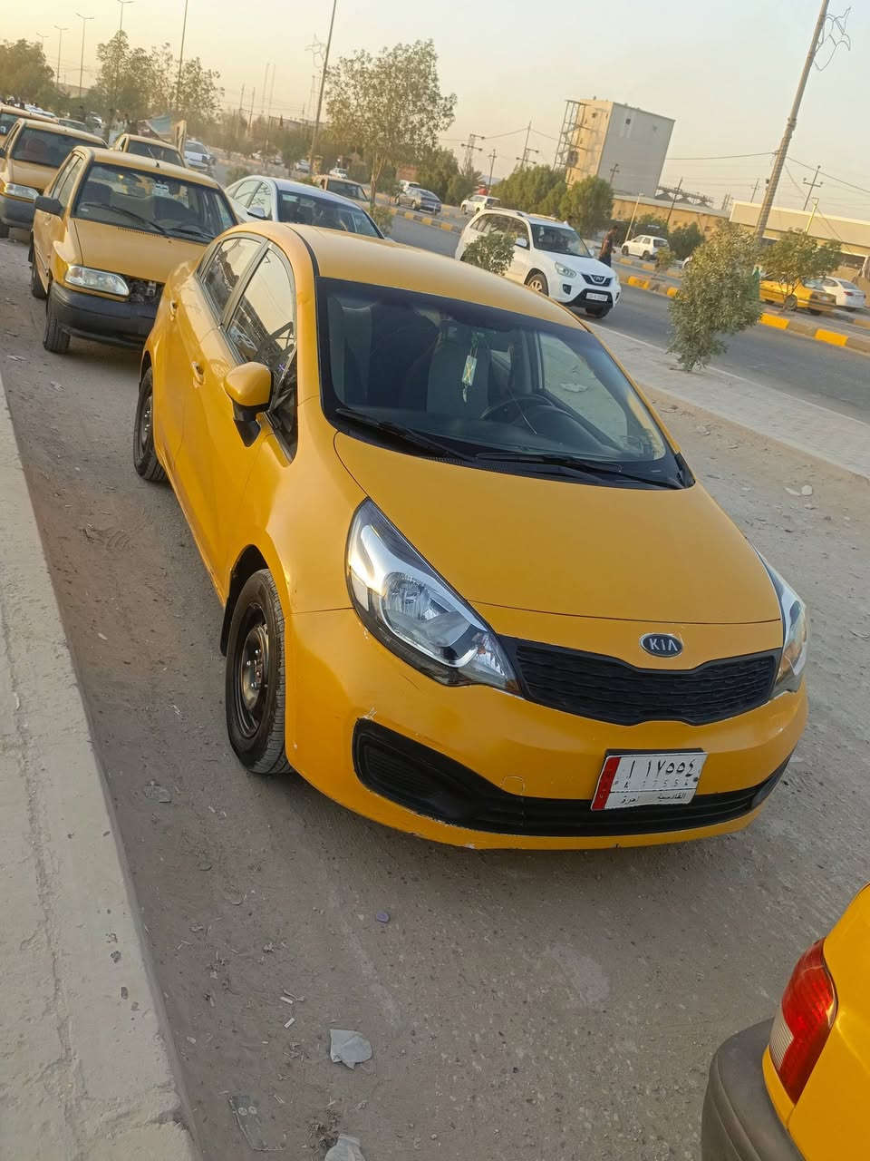 السلام عليكم كيا ريو موديل 13 رقم قادسيه خليجي مكينه 1600 دوش مكينه كير حداديه كهربائيات تخم تاير تبريد جاهزه بيها خياسات بسيطه بل دوس السهر 68 وبيها مجال بسيط ***********
