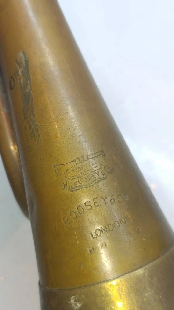 بوق نحاس قديم مختوم
صنع لندن 
سعرهم مع التوصيل 125


**إذا كنت صاحب هذا الإعلان وتريد حذفه لأي سبب، رجاءا أرسل رسالة إلى الدعم الفني**