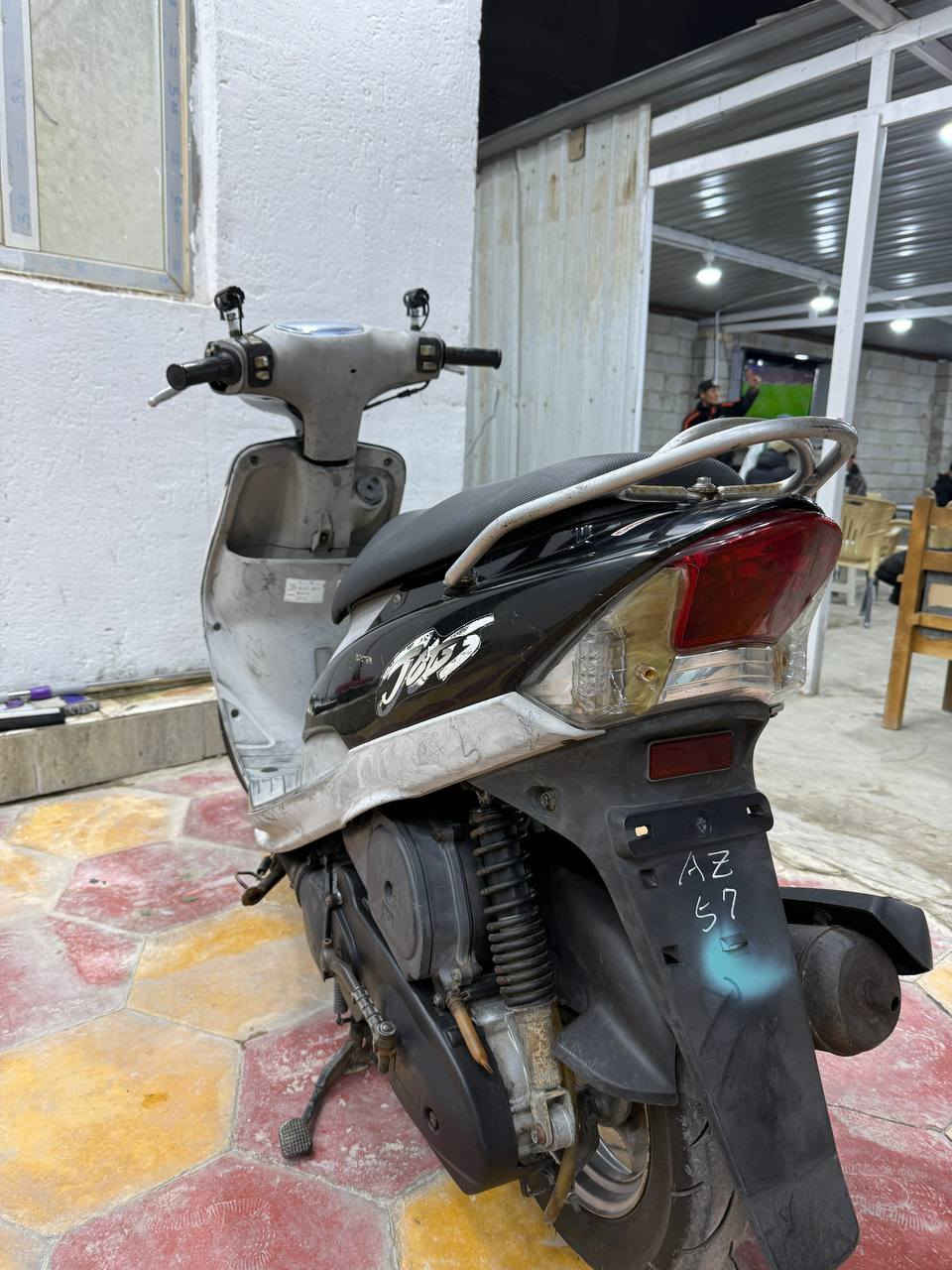 كارتونة هاي للبيع حاوية شرط
***********
