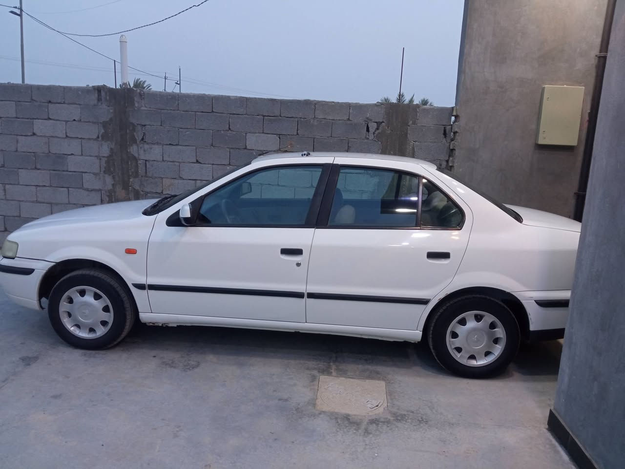 سلام عليكم من رخصه الادمن
سمند للبيع 2009 كفاله عامه من كير ومكينه بدون صبغ ولابارد بسمي رقم بابل سنويه لل 2027 
رقم الهاتف ***********
