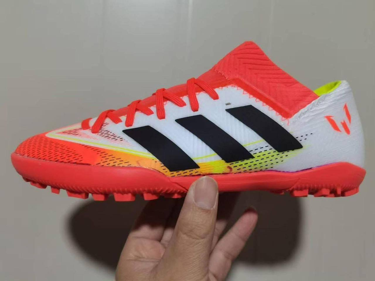 وصول وجبة جديد اصلية أحذية ♥️
اير زوم +++ ميسي جميع القياسات 
متوفر توصيل جميع المناطق العراق 
واتساب 
***********
***********
