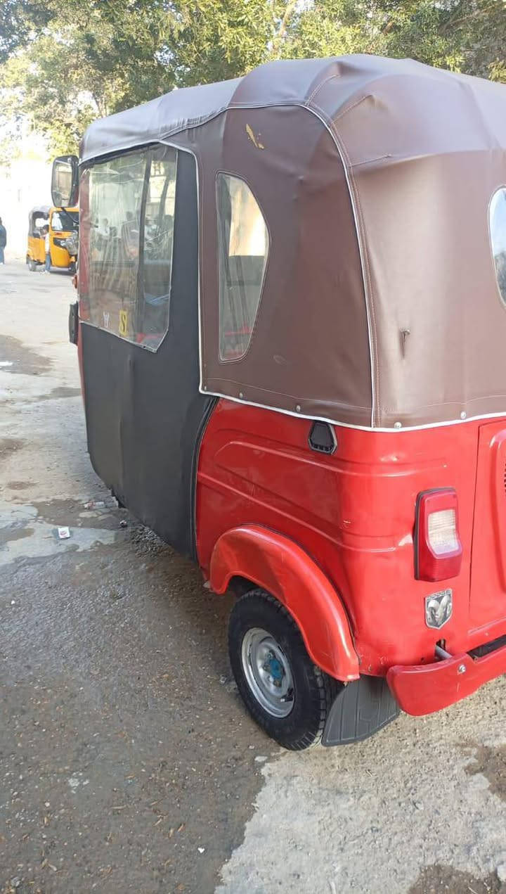 السلام عليكم تكتك ٢٠٢٢نضيفه وخير من الله مرقمه بسمي بكاني بغداد الكماليه السعر ٨٥٠٠وبيه مجال ***********
