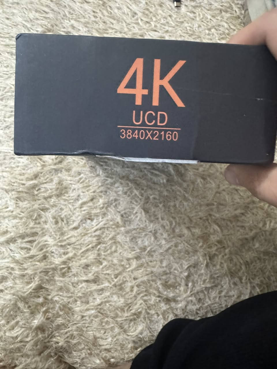 جهاز  TV Box لتحويل التلفزيون العادي إلى تلفزيون ذكي عبر الإنترنت
السعر 30 

أبرز المواصفات والمميزات:
دقة الصورة: يدعم عرض الفيديو بجودة 4K UHD فائقة الوضوح.
تقنية الفيديو: مزود بتقنية HDR 10.0 لتحسين الألوان و HEVC H.265 لضغط الفيديو بكفاءة عالية.
المعالج: يحتوي على معالج مركزي CPU رباعي النواة (4 Core) ويعمل بمعمارية 64 Bit.
نظام التشغيل: يعمل بنظام Android.


**إذا كنت صاحب هذا الإعلان وتريد حذفه لأي سبب، رجاءا أرسل رسالة إلى الدعم الفني**