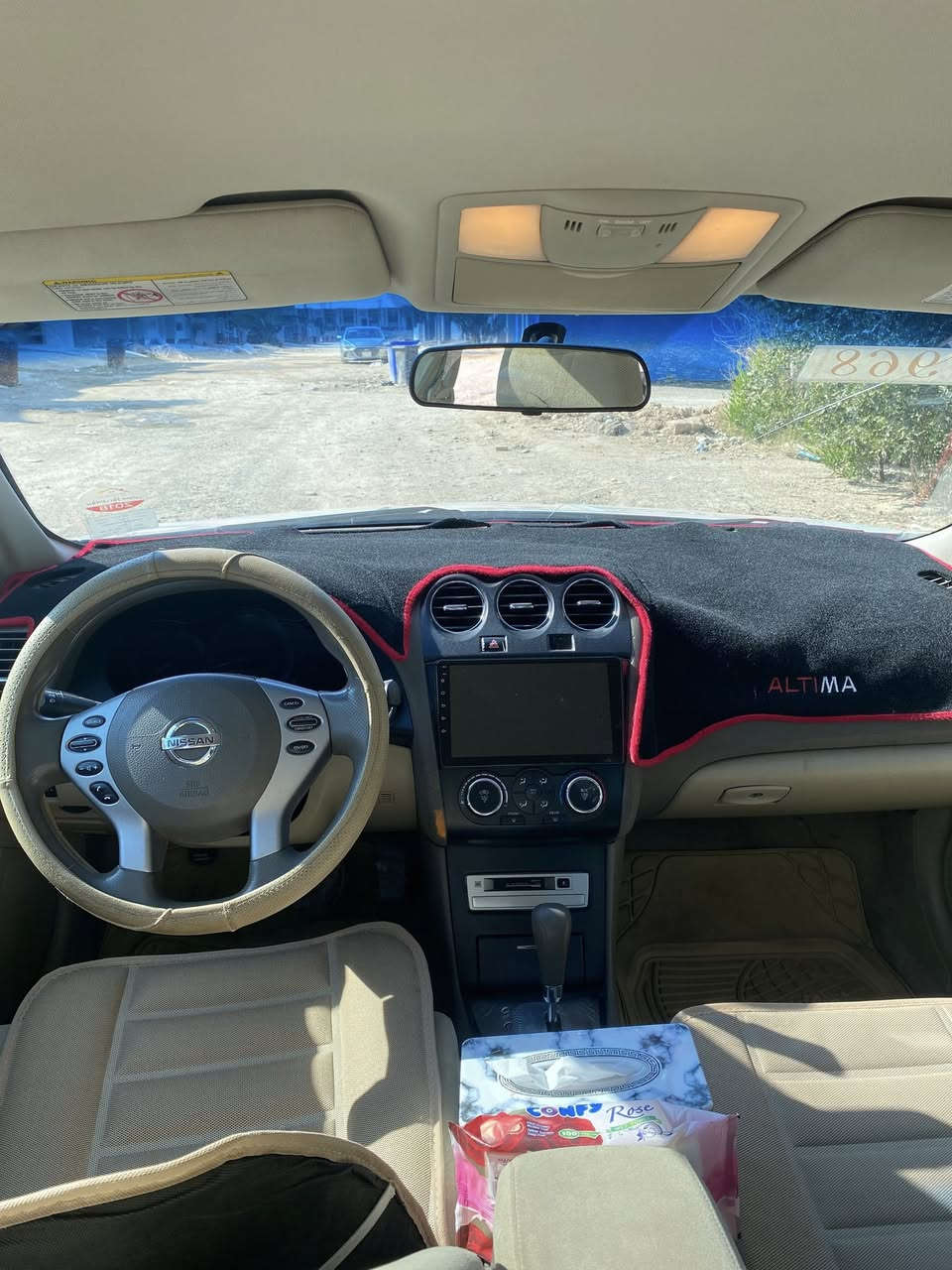 السلام عليكم
للبيع  نيسان التيما موديل 2008 
رقم صلاح الدين ألماني مشروع وطني 
محرك 2500 
فول ماعدا فتحة السقف 
السعر 90 وبيها مجال قليل 
***********
