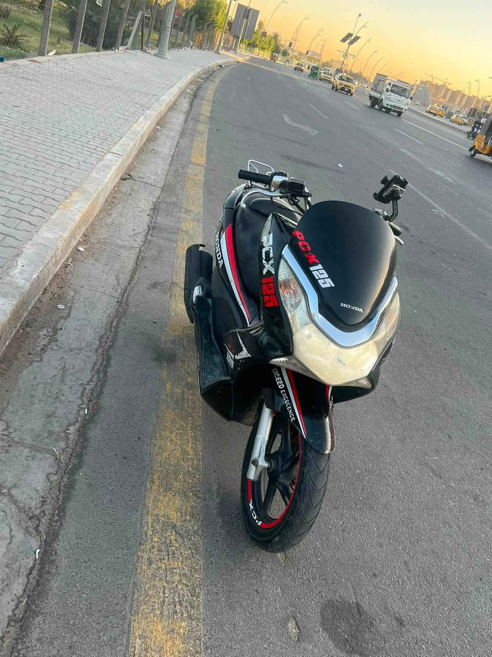 سلام عليكم بيسي اكس جيل اول البيع ياباني دراجه ناعمه تخبل بس تنقص بيهة كلجات جدد كفر حلو كهربائيات كله شغاله السعر 850وبيه مجال رقم *********** مكاني بغداد
