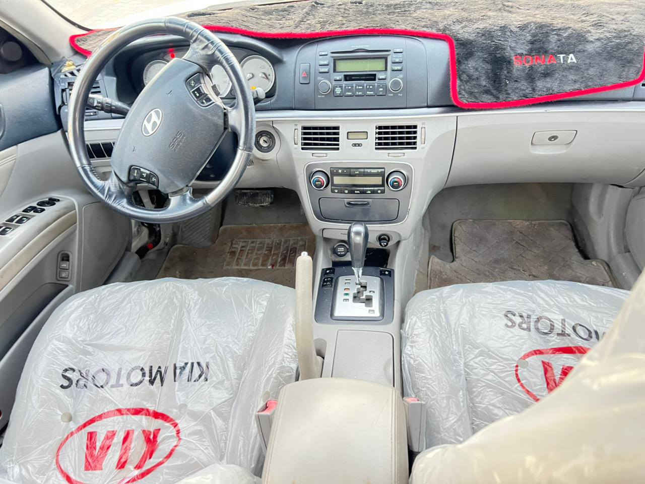 للبيع سوناتا موديل 2008 بانزين مكينه دوش وارد كوري كص جنطه مكينه كير حداده تخم تاير متؤمه اربيل الدولي طبق الاصل السعر 45بي مجال الاستفسار اتصل على رقم ***********
