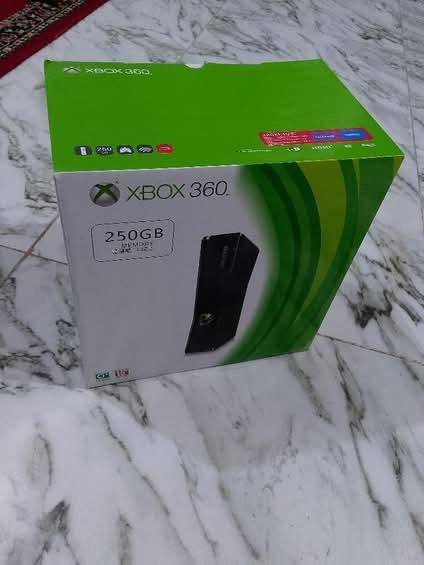 سلام عليكم 
أخوان للبيع xbox 360 سلم الجهاز كلش نظيف صارلي شهرين من أخذتة بي 35 لعبة .. ناقصة فقط كيبل HD مع ملحقاتة كاملة 

رايد ب 110 وبي مجال . مكاني بغداد حي الجهاد


**إذا كنت صاحب هذا الإعلان وتريد حذفه لأي سبب، رجاءا أرسل رسالة إلى الدعم الفني**