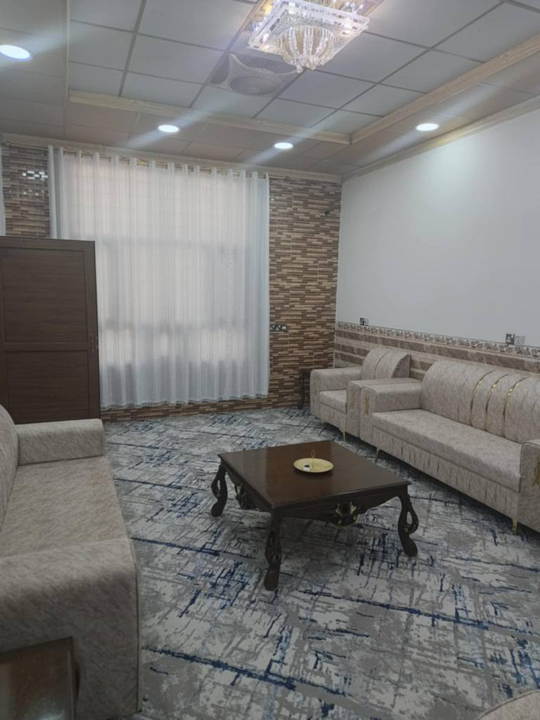 نوع عقار زراعي
دارللبيع۲۰۰متر  طابقين كركوك  دروازه قريب مدرسة بيخوت مقابل جامع تكيه بيرخدري منطقه فول خدمات ماء كهرباء
شارع تبليط وعريض
يتكون طابق الاول غرفتين نوم
استقبال
هول
مطبخ حار  بارد
صحيات
كراج سياره
طابق الثاني
غرفتين نوم
سويت
هول
صحيات
سعر۷٥ملوين بي مجال
للاستفسار
***********واتساب كركوك, العراق
