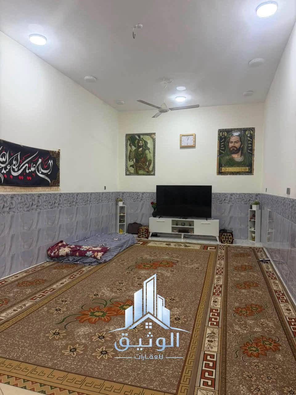 الوثيق للاستثمار العقاري

🏡 للبيع بيت طابقين – حي الأساتذة

📍 المساحة: 200 م²
🛏️ التفاصيل:

* 6 غرف نوم
* صالتان
* غرفة استقبال
* مطبخ
* 3 صحيات

✅ حر (غير مطلوب)

💰 السعر: 220 مليون دينار عراقي قابل للتفاوض

📞 للاستفسار: ***********
سجاد علاء
