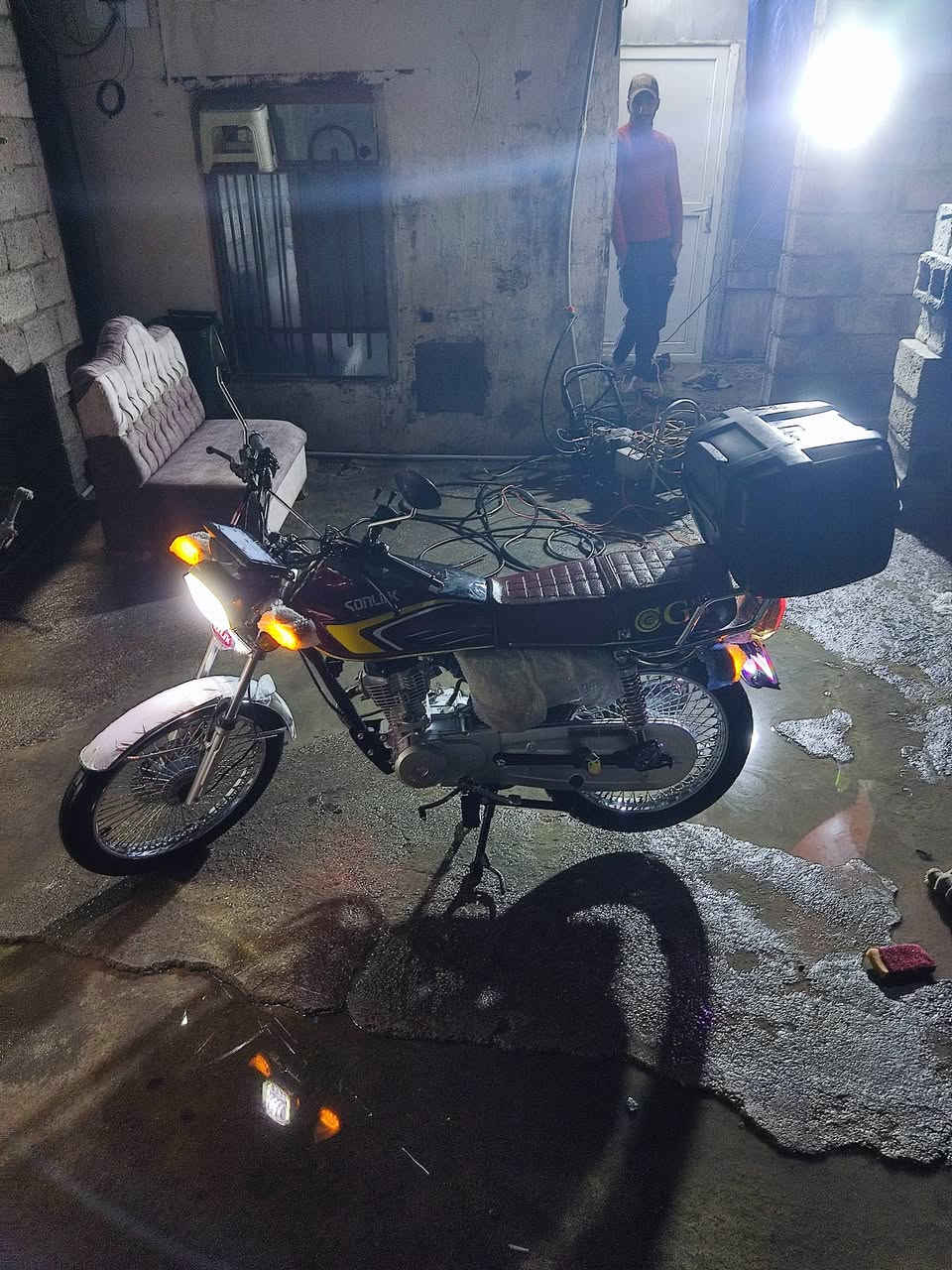 2025ماشي 1300km 
سعر ٧٠٠ شراي خابر
***********
