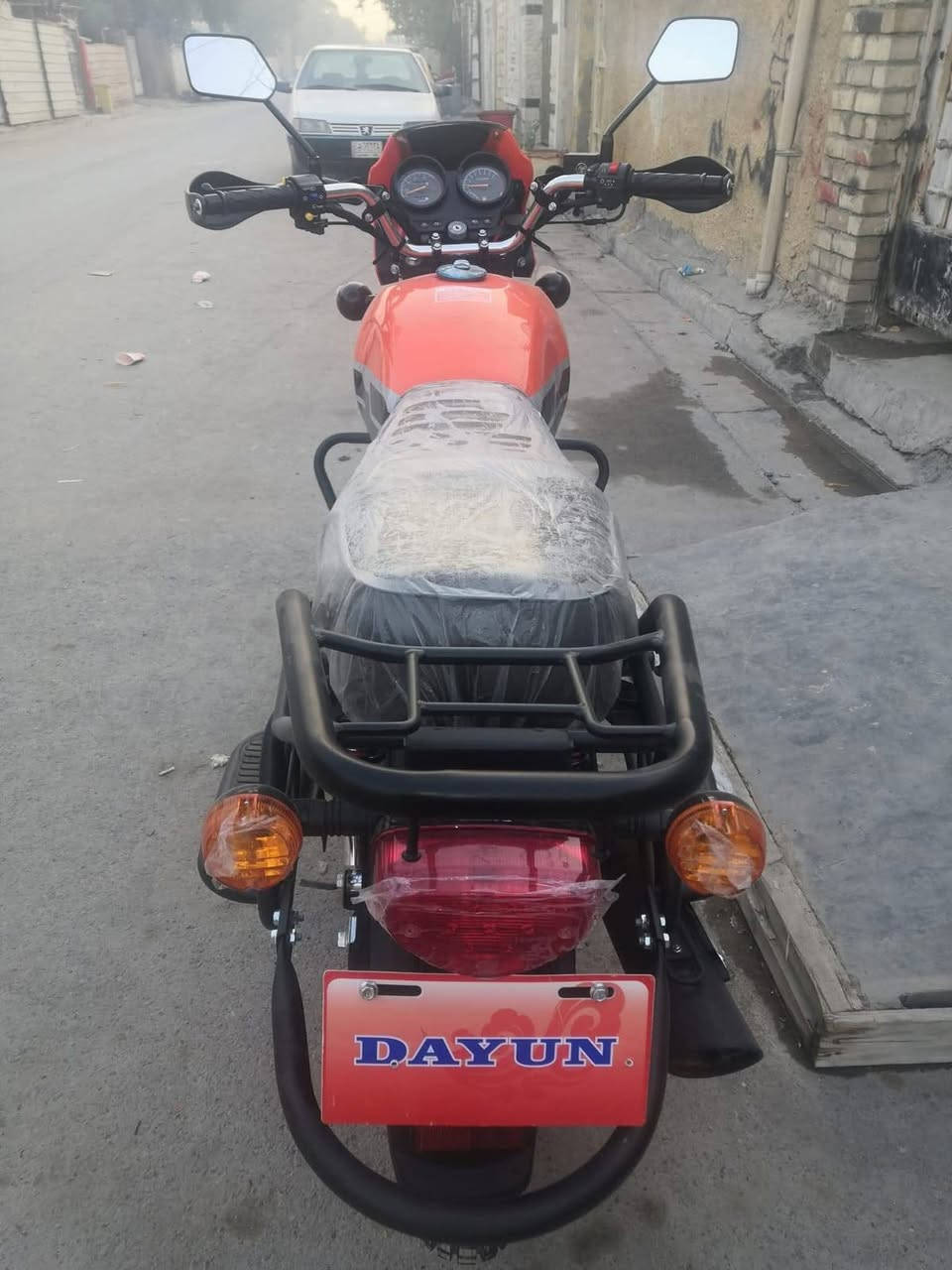 السلام عليكم شباب دايوان جبلي للبيع دراجه جاهزه مابيها نقص مرقم بغداد انگليزي مكينه خير من الله تحويل ثاني يوم ماشيه 10الف سعرها 3ملاين وبيها مجال للطيبين مكاني الاعضميه صليخ رقمي***********
