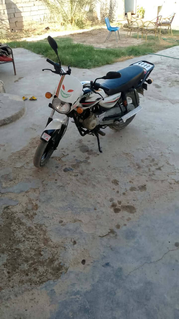 بوكسر 21
دراجه كامله اي نقص مابيها 
سعرها 800 
بعقوبه باب الدرب 
***********
