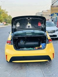 كورله موديل 2021.LE.  رقم بغداد الجديد بااسمي كير ومكينه مكفول  بيهه م...