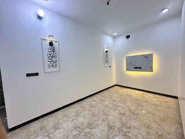 بيت للاجار مساحه 100 متر غرفه صاله استقبال مطبخ صحيات داخليه خارجيه موقع كربلاء طويريج حي الجمعيه مجمع طيبه بدل الاجار 250 الف قفل بيت جاهز من كلشي وجاهز ومامسكون قبل موقع ممتاز كلش للاستفسار الاتصال *********** او مراجعه مكتب ابو ميار للعقار في حي الجمعيه
