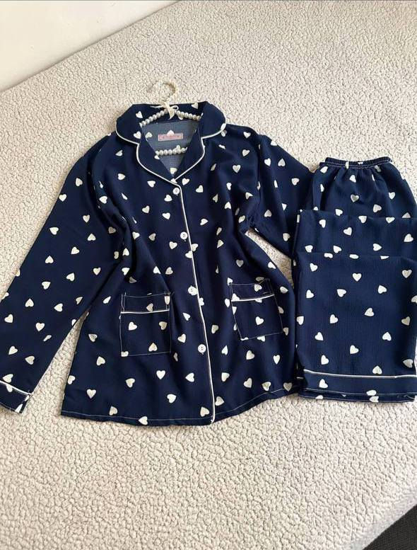 تخفيضات اخر الكمية 
سعر الدرزن 84 الف 
كلينكس بالقطن الدرجة الاولى 
قياسات كامله من وزن 50 الى 90 كغم


**إذا كنت صاحب هذا الإعلان وتريد حذفه لأي سبب، رجاءا أرسل رسالة إلى الدعم الفني**