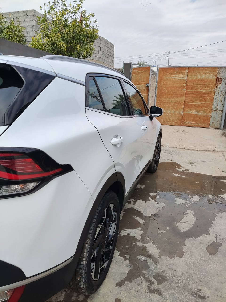 كيا سبورتج موديل 2023 
مكفوله كفاله عامه من صبغ وضربه 
فول مواصفات ما عده( البانوراما وكشنات كهرباء)
سياره ماشيه 55 الف سيارة خير من الله السعر 218 وبيه مجال قليل  مكاني بغداد بسمايه ‏
‪0781 103 6061‬‏
