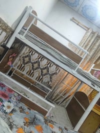 سرير طابقين • دواشك