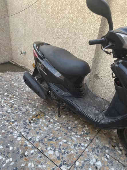 السلام عليكم بريز بغباء كفاله عامه كله بلادي شلعه معدل دبلات اشاير سكن لايت عالي ناصي هورن كله شغال وبلادي نقص قمجي كيلو متر بس طوافه شغاله دراجه كلهه بلادي السعر (850) التصال على الرقم ***********
