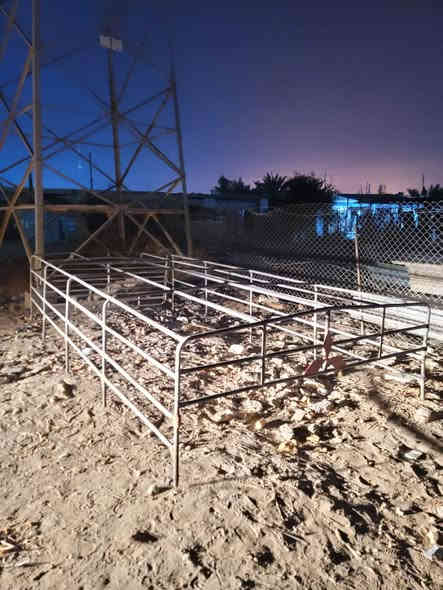 قفص كنتر شمالي ارتفاع 80 بوري دائري ثقيل سعر350 والاتصال *********** مكاني ناصريه قضاء الرفاعي
