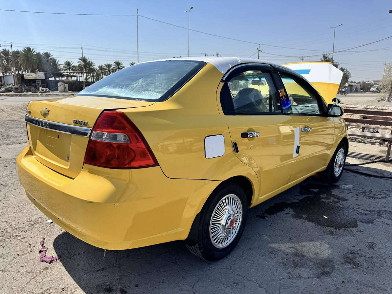 أفيو ٢٠٠٧ خليجي رقم قادسيه مكانها بالحله شارع ٦٠ السياره هستوها داخله هزه تخم تاير جديد وحداديه إماميه خلفيه جديده وكير جديد وظفيره جديده وياها ودواخل كلها جديده مصفره هيئه وغرامات ترايك للمالك السعر ٣٨ وبيها مجال قليل 
للتواصل على الارقم 
*********** واتساب اتصال 
*********** اتصال
