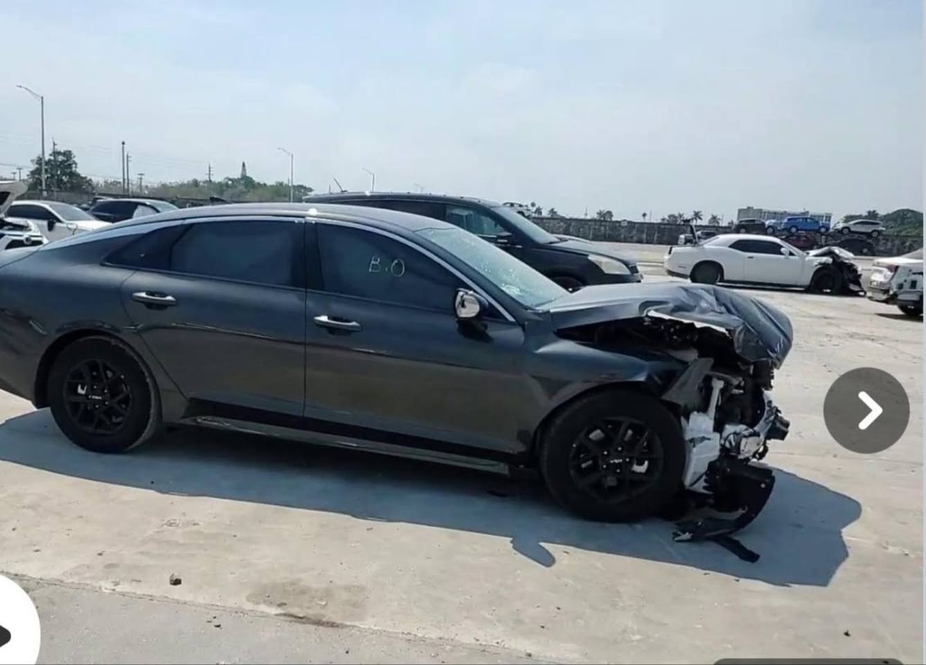 سلام عليكم للبيع K5 2025
رقم بغداد بسمي
سعر 197 بي مجال بسيط لشراي فقط
الموصفات 
مكينه 2500
ماشيه 6 الف ريرز
شاشة الكتروني متصلة متغيرة تشغيل عن بعد دخول ذكي انارة داخلية متغيرة تبريد قطعتين لمس منفصل كشنات جلد احمر نظام صوت كامل برادات جانبيه كامله بالى جات نظام HUD رادار جانبي رادار أمام رادار خلفي حساس امام خلف تحديد المسار قيادة الية تحديد سرعة الى تحذيرات الاصطدام 360 درجة موذات قيادة أوتو هولداتو ستار أوتو استون الميقات LED قول لايت اوتو هواية عاكسة للضوء تدفقات ستجرى تحكمان ستيرن كامل هانديريك دعمه فتح الصندوق اوتو عند الاقتراب اوتو هولد او بيه بعد اهواي موصفات 
امانه الله سياره جديده او تسوه
حادث خفيف جاملغ اوبنيد بس 
للاتصال واتساب
***********
