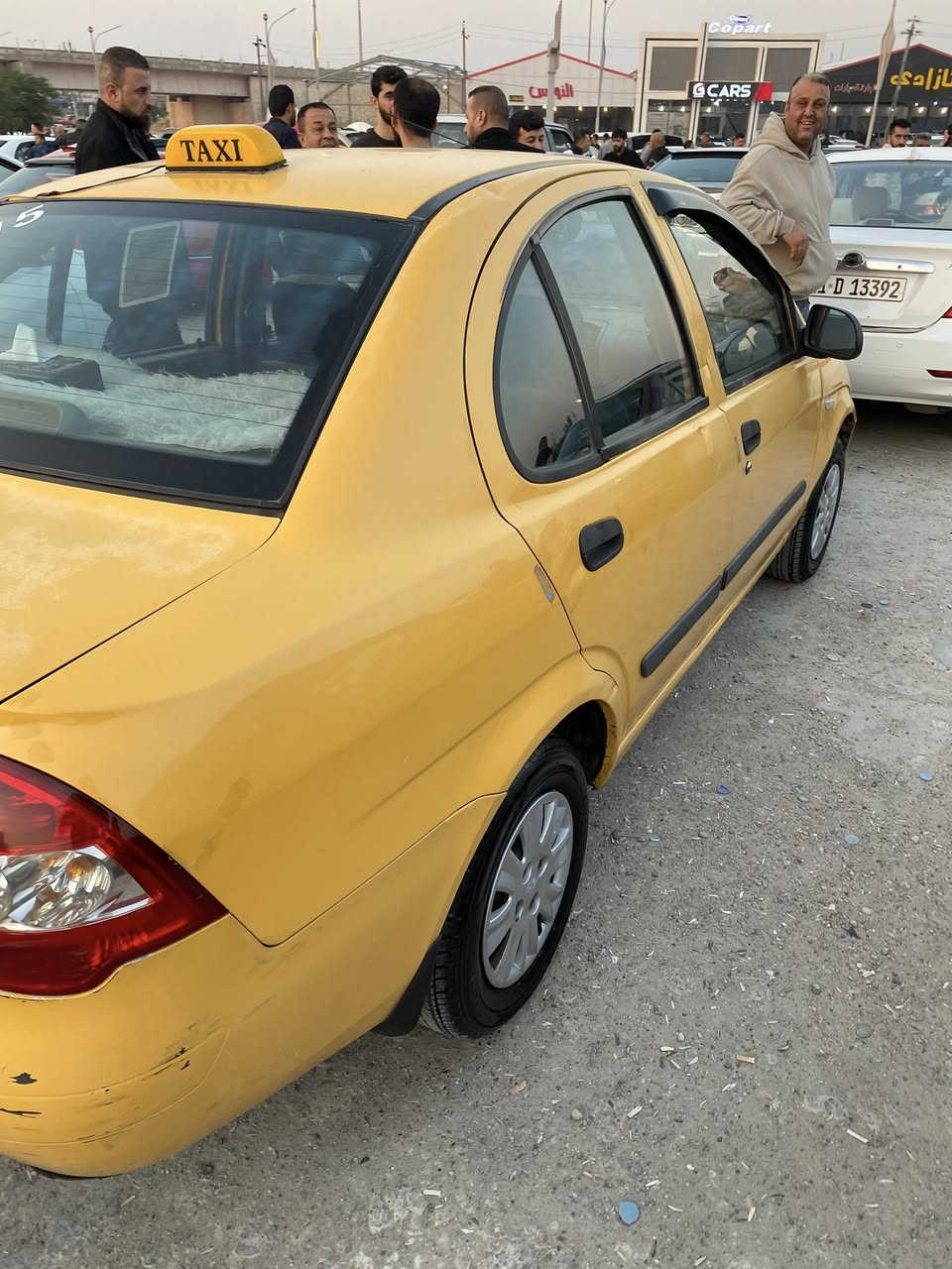 سلام عليكم طيبة موديل 2015كير و محرك خير من الله الگشر گدام عينك رقم جديد سنويه لحد شهر 11جديدة دواخل نظيفة كوبون بنزين بيه هيئة و غرامات اني مسؤل عنه رقم بغداد سعر 41 وبيه مجال ***********مكان السيارة طوزخورماتو
