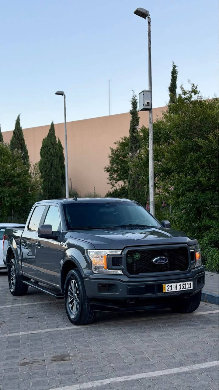 ﷽
‏ FORD F150 STX 2020
◽️فؤرد F150 مواصفات STX موديل 2020
 فور ويل ( دفع رباعي )
لون مميز سمنتي☑️
بودي قصير باب كبير مرغوب

◽️محرك V8  محرك مرغوب
🔹گير و محرك بشرط مامفتوح كل على وضع بيلادي 📦
🔹ماشية ( ٦٨ ) الف حقيقي بشرط
🔹سيارة جديد مثل شريكة 

◽️سيارة جديد بدون شخت بدون رصعات
🔹بيها ( جملغ سايق و بونيت و شبر من باب خلفي) بدون دواخل شرط
أيرباگ كل بيلادي 
🔹سيارة داخل و خارج كل جديد نفس بيلادي📦🔥

◽️مواصفات فول مواصفات ما عدا فتحة
(   فور ويل - شاشه كبير -كاميرا - سكليتر كهربا - تبريد مركزي - بريك بصمة   - - داخل بدي ليد - ڤوليوم - تحديد سورعة - بعد هواي مواصفات )

◽️محرك كير  بشرط مامفتوح
سياره حيل نظيفه كلشي علي بلاد لوك
بسميً السنويه بشرط تحويل و خرامه 
سياره مابيها دينار مصرف كامل من كل نواحي

◽️نظافه ١٠٠٪؜ كامل سيرفس بدون نقص و بدون مصرف سياره اي نقص مابيها 
4 أيطارات جديدة ويل تحتها 
تاير و ويل بيلادي شريكه 

نفسي يوم /تحويل و كاله حاظر
مكان / داخل سليماني
◽️سعر _218
◽️موبايل /*********** السليمانية, العراق
