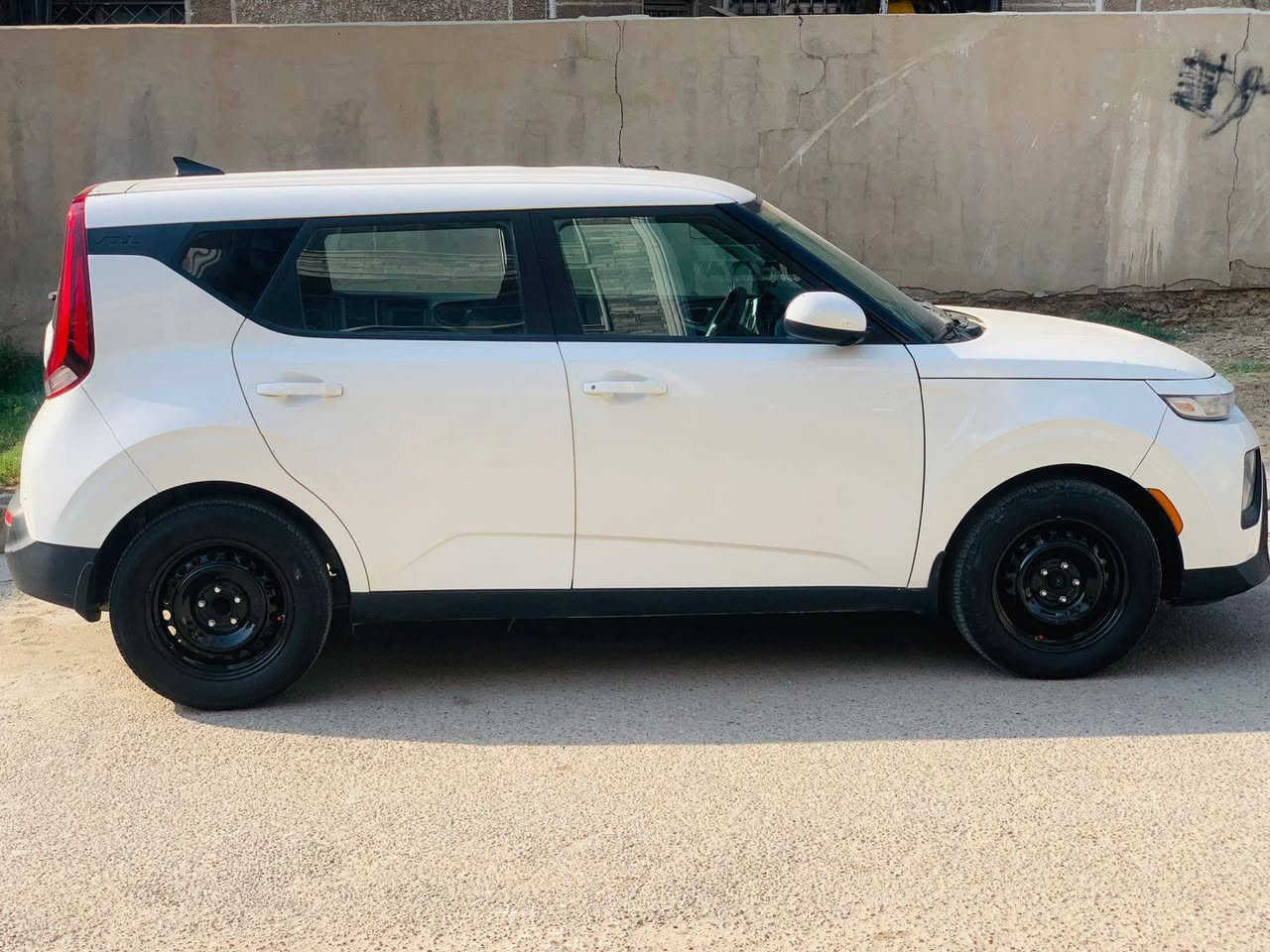 السلام عليكم
صول 2021 ماشيه 42ميل سايره جديديه تخم تاير 
ضرر مثل موضح بل صوره تبديل بنيد وصبخ جملغ 
وبيها بارد بل الجاملوغ صدر خير من الله رقم اربيل بسمي 
سعرها 132 وبيها مجال وبل العافيه ع لتصير من نصيبه 

***********
