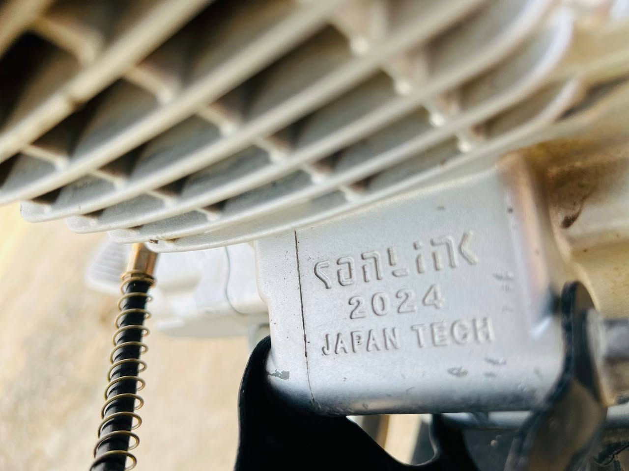 السلام عليكم للبيع دراجه تايكر موديل 2024 باب اول محرك شرط لدراجه بلاديه ختم سونك لون اسود كهربائيات كلها شغاله حت لشاشه شغاله لبلاديه تايرات جدد هنه ول وياله لدراجه بلاديه بس بيع ماراوس الاتصال *********** متواجد نت وتصال مكاني تكريت
