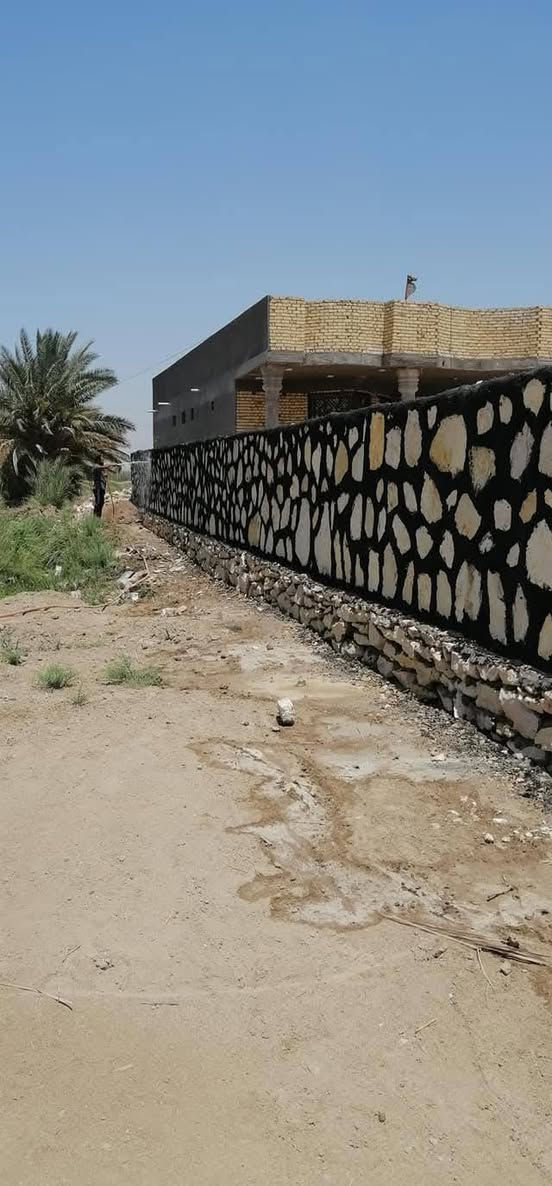 السلام عليكم بناء حجر كرسته وعمل في كافت المحافظات 👉 بناء اسيجه وبيوت وخرايط اساسات وتطبيك بحيرات وممرات واتساب الاستفسار يتوفر واتساب ***********# ***********
