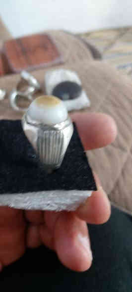 محابس قديمه صياغه ثقيله واحجار ثمينه اصليه ..العنوان ميسان/وهذا رقم الموبايل/واسعار مختلفه يوجد واتساب فقط الشراي يدخل خاص تحياتي للجميع/*********** للعلم مو بياع شراي .محابس مقتنيهن
