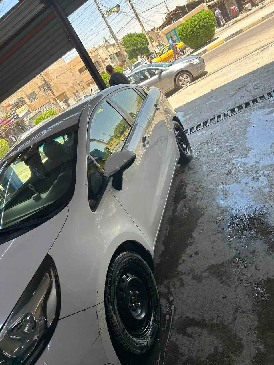 سلام عليكم كيا ريو موديل 13 خليجي السعر 82 بيها مجال شي بسيط العنوان بغداد رقم الهاتف *********** الشراي يتصل

