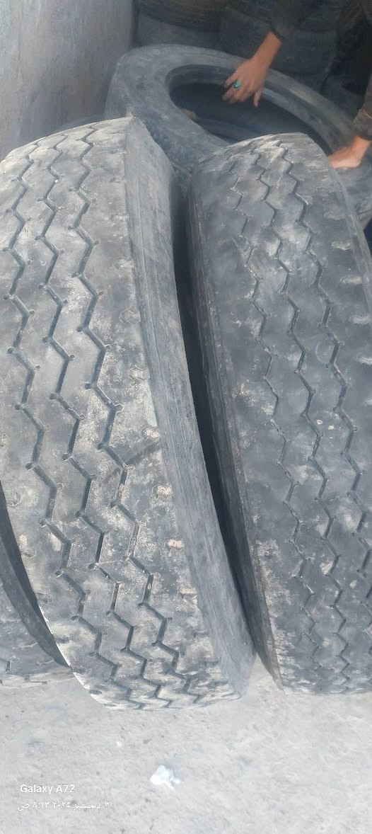 السلام عليكم مكلف بنشر ٧ اطارات ٢٥٥ /٧٠ /٢٢.٥ مال البه و٢ ااطار ٢٢.٥ /١١ مستعملات انضاف مكانهن بابل مشروع المسيب طريق الكليه التقنيه الشراي يتصل على ***********
