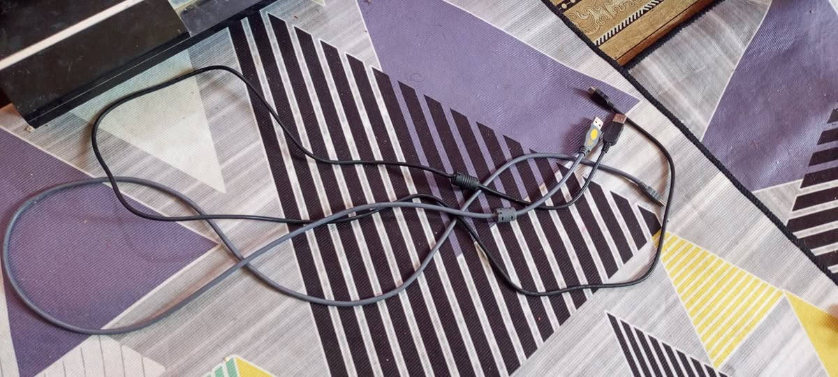 سلام عليكم  بللي ثري لبيع نضيف مامفتوح ولامصلح وياه يدات2 وهرد بي العاب اكثر من25لعبه ويه وير اجتي وير تشغيل وير شحن ليدات سعر75 المحافظة بابل المحاويل للاتصال ***********
