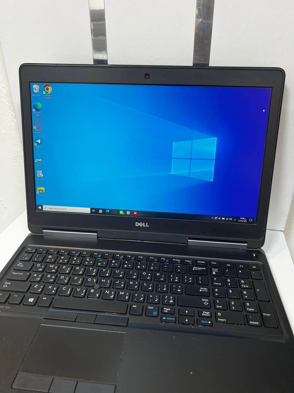 للبيع DELL 7520
Core i7 h جيل سابع 
هارد ssd 1T
رام ddr4 16gb
كرت quadro 1200m 
بقوة 1050 
حجم الشاشه 15.6 انج
بطاريه تقريبا ساعتين و نص
مناسبه للألعاب و العمل المكتبي و البرامج الهندسيه
السعر 375 الف 
مكاني الاعظمية *********** بغداد, العراق
