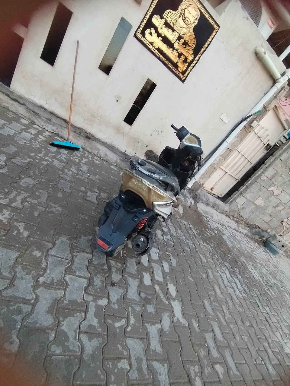 هاي دراجه مراوس بr9وطيك فرق 110ودراجتي سعره 225يعني 335ومكاني كاضميه شعله


**إذا كنت صاحب هذا الإعلان وتريد حذفه لأي سبب، رجاءا أرسل رسالة إلى الدعم الفني**