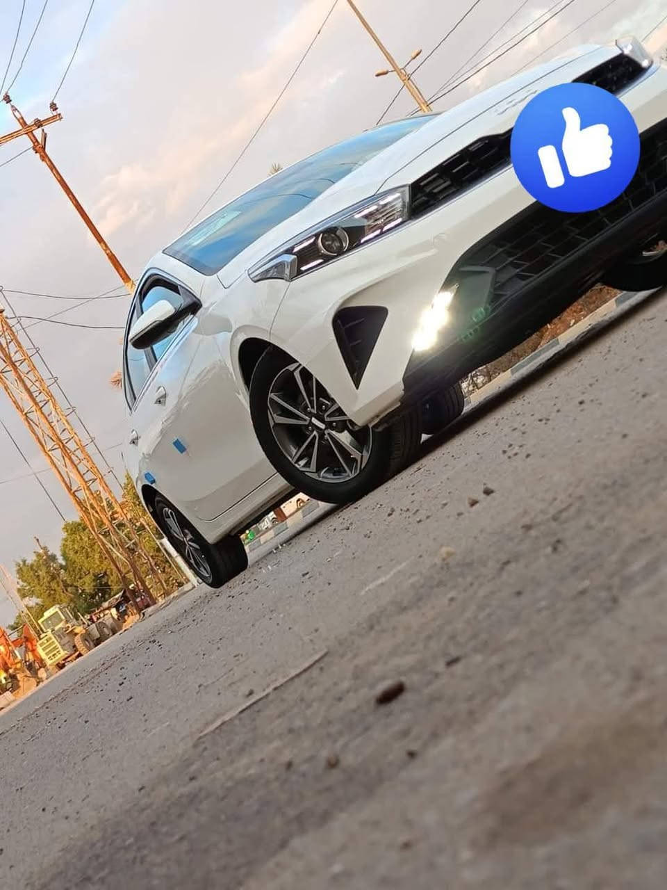 السلام عليكم
كيا سيراتو موديل 2024
السيارة مكفولة كفاله عامه رقم بغداد انكليزي بأسمي مداور ثاني 
محرك 2000 دوش 
ماشية 50   الف حقيقي شرط بعدهي بحاله الوكاله 
مواصفات
1- فتحة سلايت 
2- اشاير بل مري 
3- ويل كب اصلي 
4- تبريد قطعتين 
5- شادلهة شاشة اصلية ابل كاربلي
6- وشادلهة منضومة زنون اصلية 
7- بيهة سويجات عدد 2 مال الشركة
8- حساس خلفي 
9- لدات امامية + بروجكترات امامية 
داخل السيارة لونين اسود و صحراوي
السبير و العدة مالتهة بعدهن بحالة الوكالة مانازلات
الشراي يتصل *********** مكاني الرميثه
