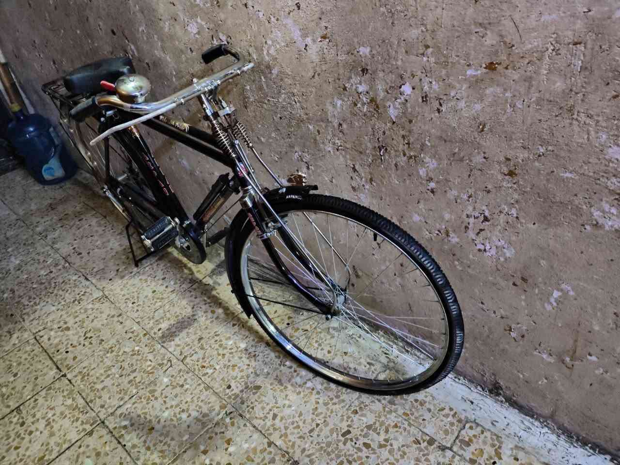 بايسكل حجم28 للبيع 
نضافه 90/100
بغداد مدينه الصدر


**إذا كنت صاحب هذا الإعلان وتريد حذفه لأي سبب، رجاءا أرسل رسالة إلى الدعم الفني**