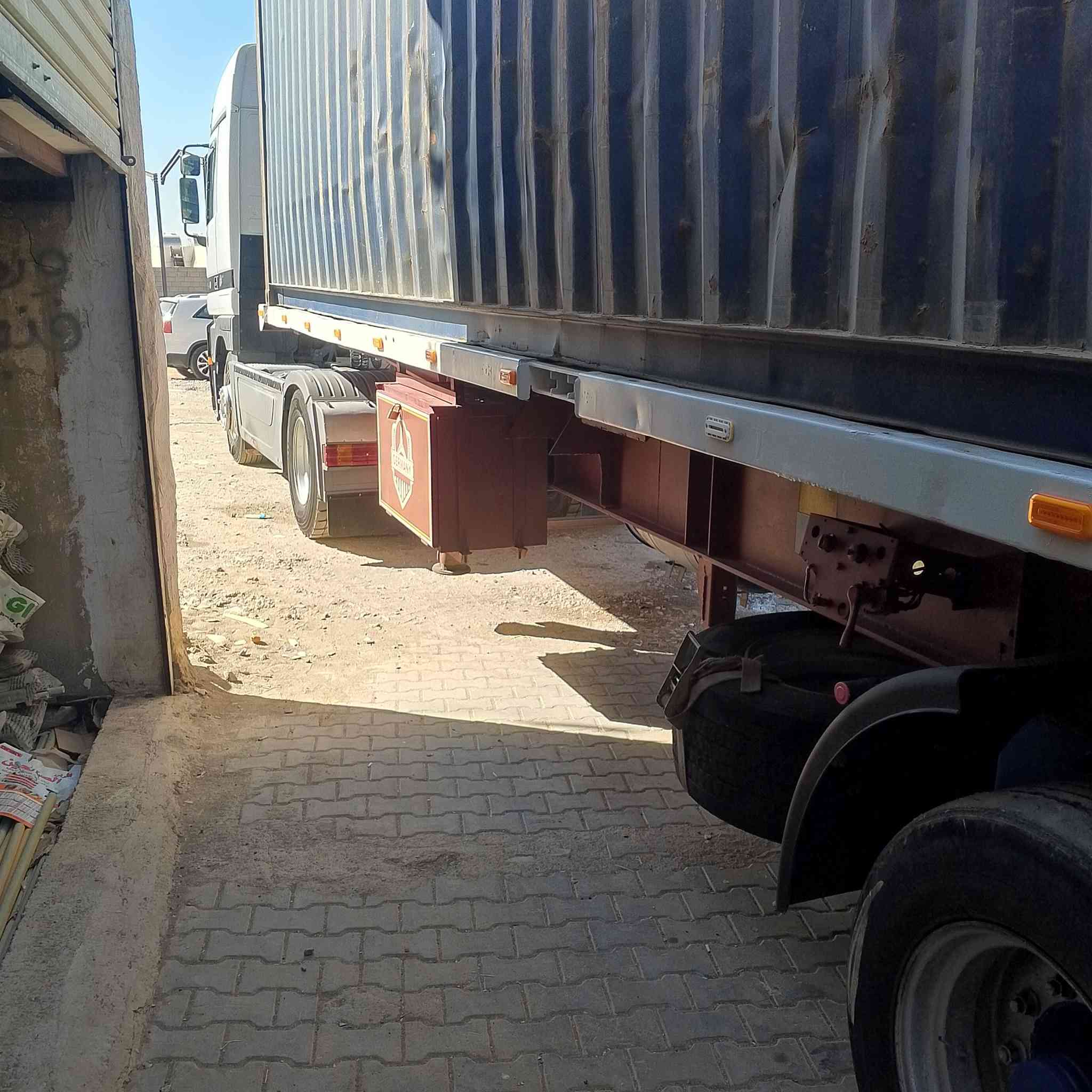 عربانه للبيع 
الطول 12ونص تخم بريك تخم كهربائبايات عربانه جاهزه مطبخ وثلاجه وصناديك تانكي مي عربانه عايزه زوج لان تايراته زوج نص عمر 
الشراي 65 وييها مجال للطيبين 
*********** عنوان بغداد
