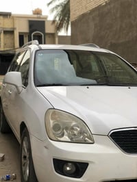 كيا كارينز موديل 2011خليجي رقم بغداد انكليزي بسمي هزة جديدة كفالة عامة...