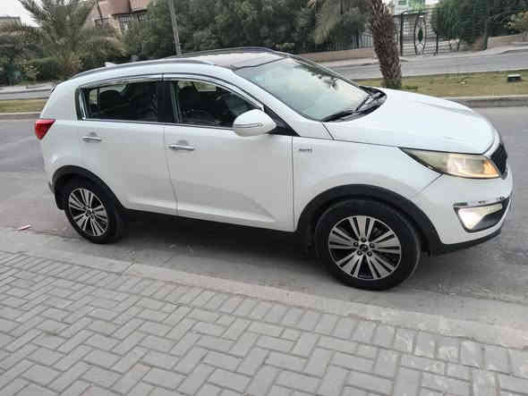 ‏كيا سبورتج 2014 خليجي  مكفولة ‏من ‏الصبغ السيارة جديدة ماشيه 98 الف
اللون ابيض  
‏مواصفات السيارة 
بصمه
ثلاجه جكمجه
تبريد قطعتين
بانوراما 
محرك 2400 دوش‏
‏ تبريد جكمجه 
‏ حساس خلفي 
مانع انزلاق
فور ويل
مانع انحدار 
‏ وكاميرا
كشن جلد هيتر 
كشن  كهرباء
دمام خلفي
كشن تبريد
تبريدشاشه بيانو قطعتين جلفي امامي 
شاشه 
‏صدر جديد 
يدات نيكل
ويل ١٨
اشاير مري
تايرات جدد
‏تبريد ثلج 
‏مكان السيارة بغداد البياع  
محرك مفتوح
السعر  مجال قليل بيهه 167
 بي واتساب ‭0776 551 8520‬ 
***********
رقم بغداد دولي 
مكلف بالنشرا بيهه بارد قليل
