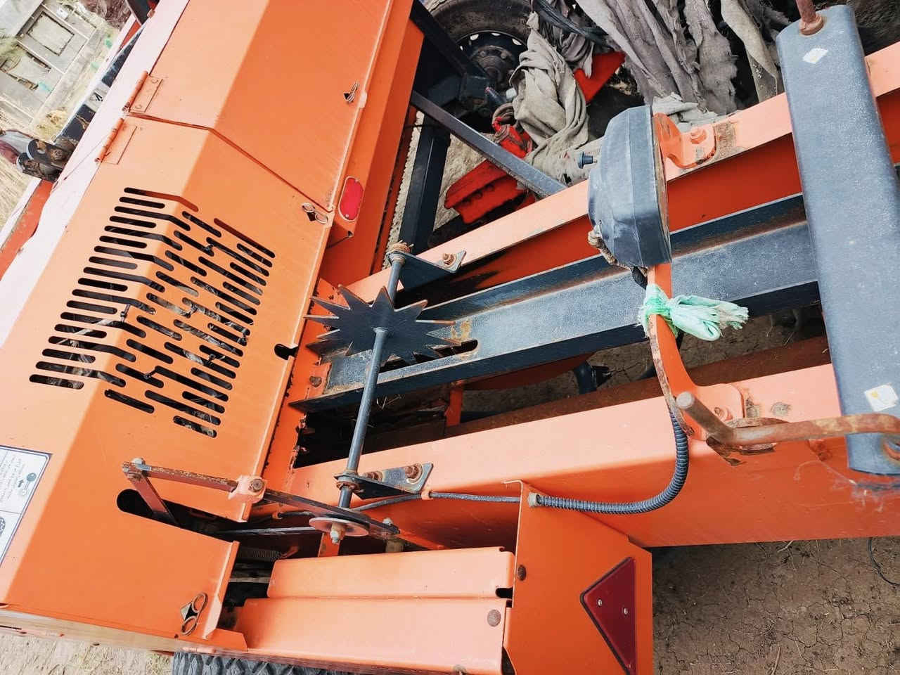 السلام عليكم
للبيع كابسه ايراني مشتغله موسم واحد 
موديل 2023
ادامه كامله جاهزه للعمل مكان بابل 
للاستفسار اكثر 
اتصال عله الارقام التاليه
***********
***********
